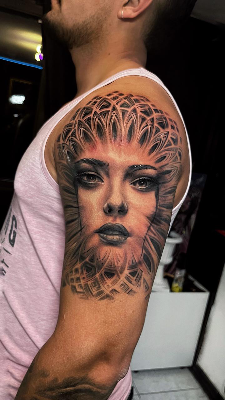 Lettering caligrafía frases en Vitacura - Samsara Tattoo